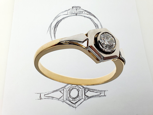 57 Złoty pierścionek z brylantem. Ręczna robota, projektowany wspólnie z Klientem.